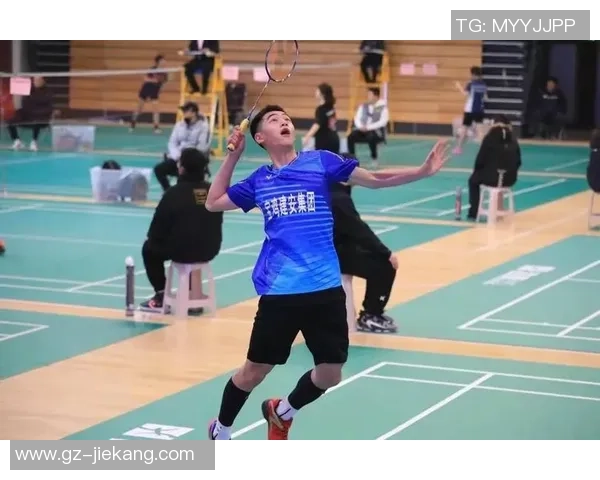 杭州羽毛球队盯防策略分析与比赛表现的得失探讨